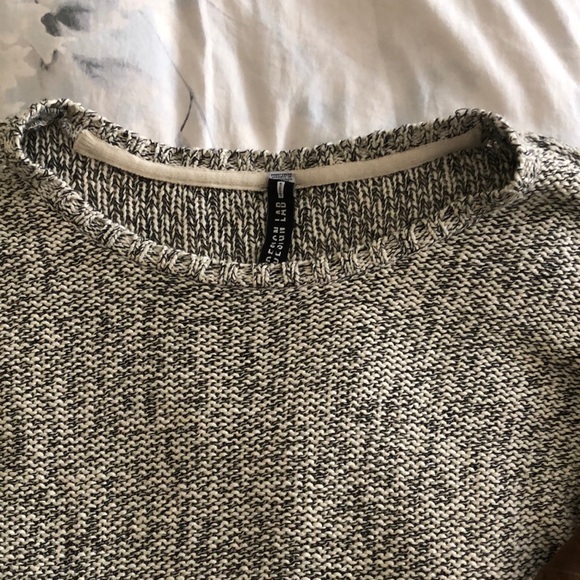 Cozy marled sweater with elbow patches - Picture 3 of 4